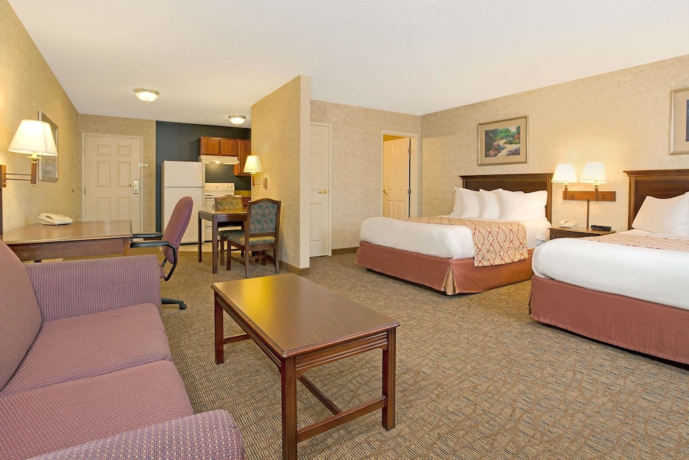 Suite, Multiple Beds, Non Smoking